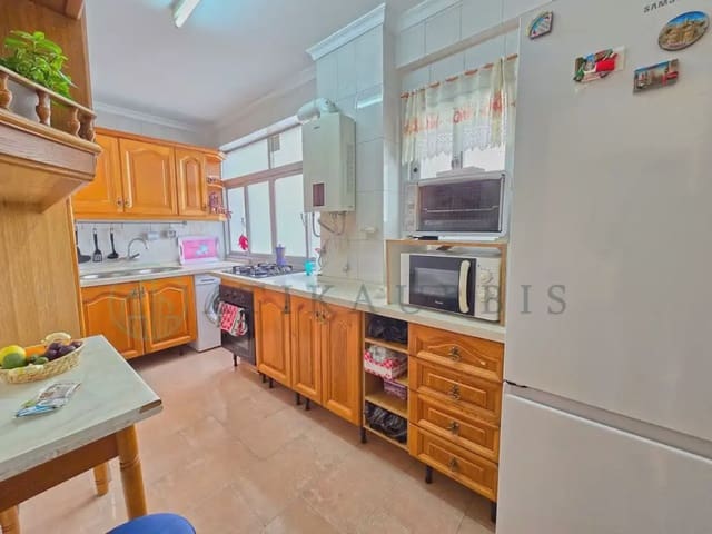 3 sovrum Lägenhet till salu i Las Delicias, Málaga stad - 270 000 € (Ref: 10041413)