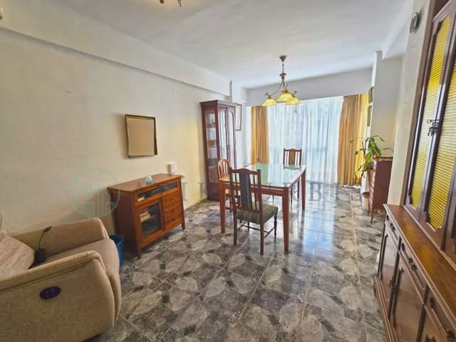 4 sypialnia Mieszkanie na sprzedaż w Cristo de la Epidemia, Miasto Málaga - 285 000 € (Ref: 10041414)