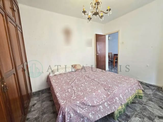 4 sypialnia Mieszkanie na sprzedaż w Cristo de la Epidemia, Miasto Málaga - 285 000 € (Ref: 10041414)
