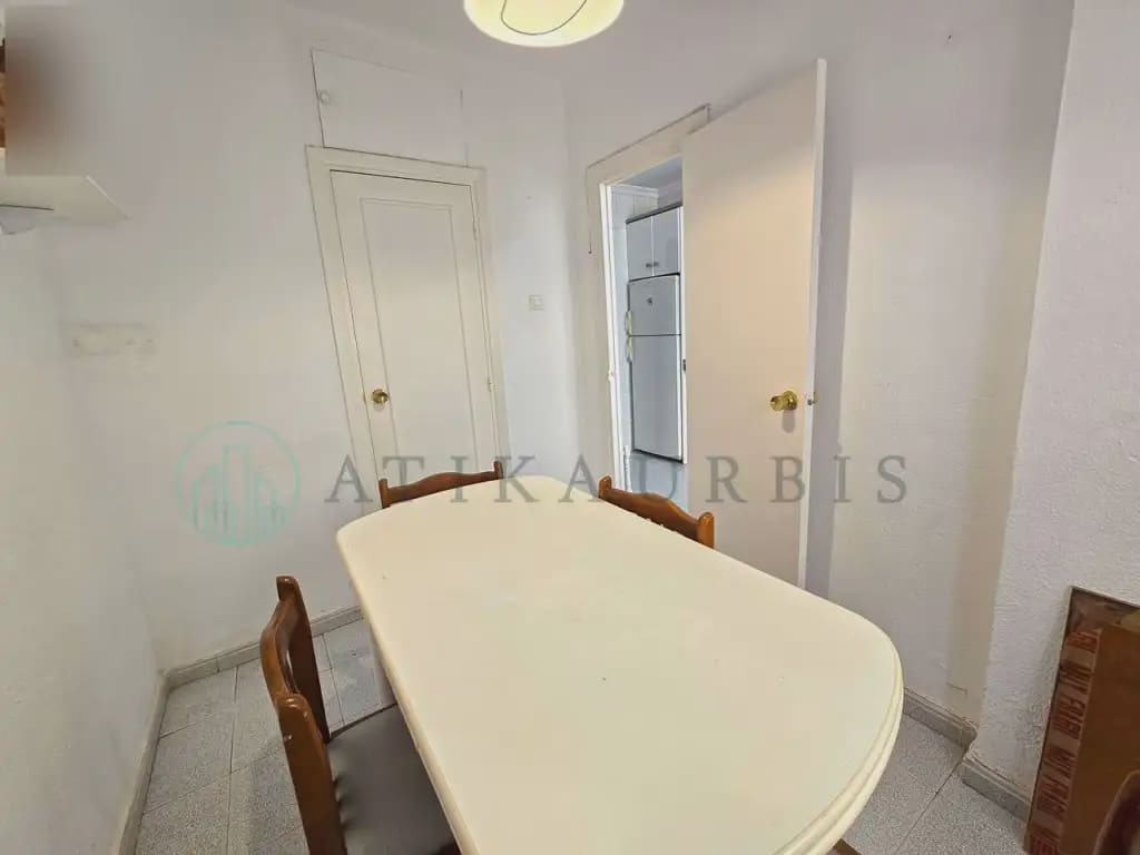 4 sypialnia Mieszkanie na sprzedaż w Miasto Malaga - 285 000 € (Ref: 10041414)