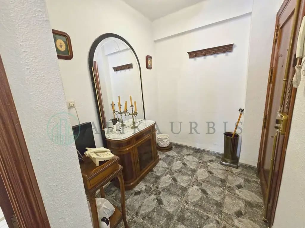 4 sypialnia Mieszkanie na sprzedaż w Miasto Malaga - 285 000 € (Ref: 10041414)