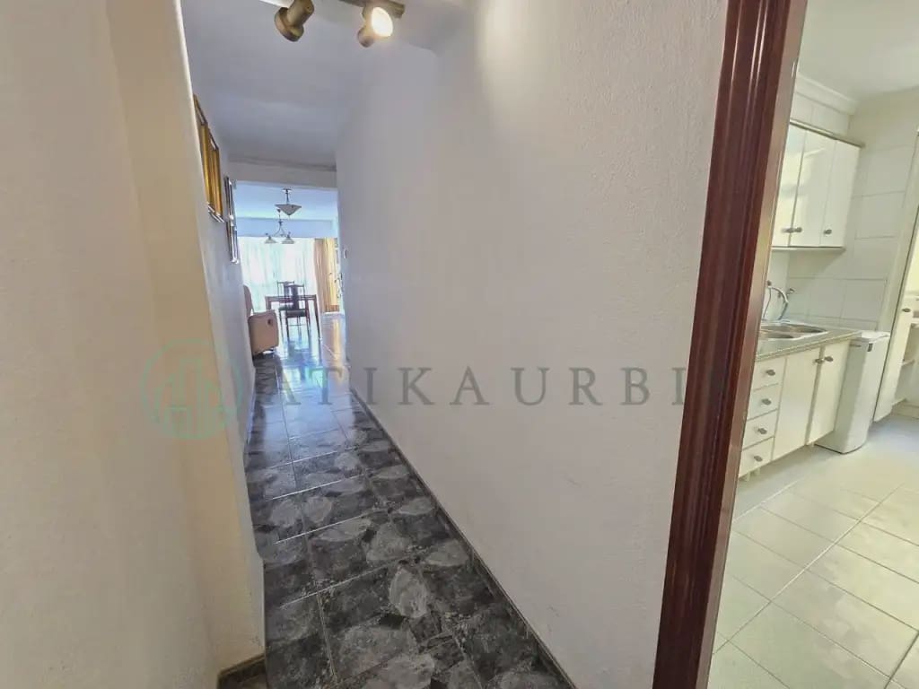 4 sypialnia Mieszkanie na sprzedaż w Miasto Malaga - 285 000 € (Ref: 10041414)