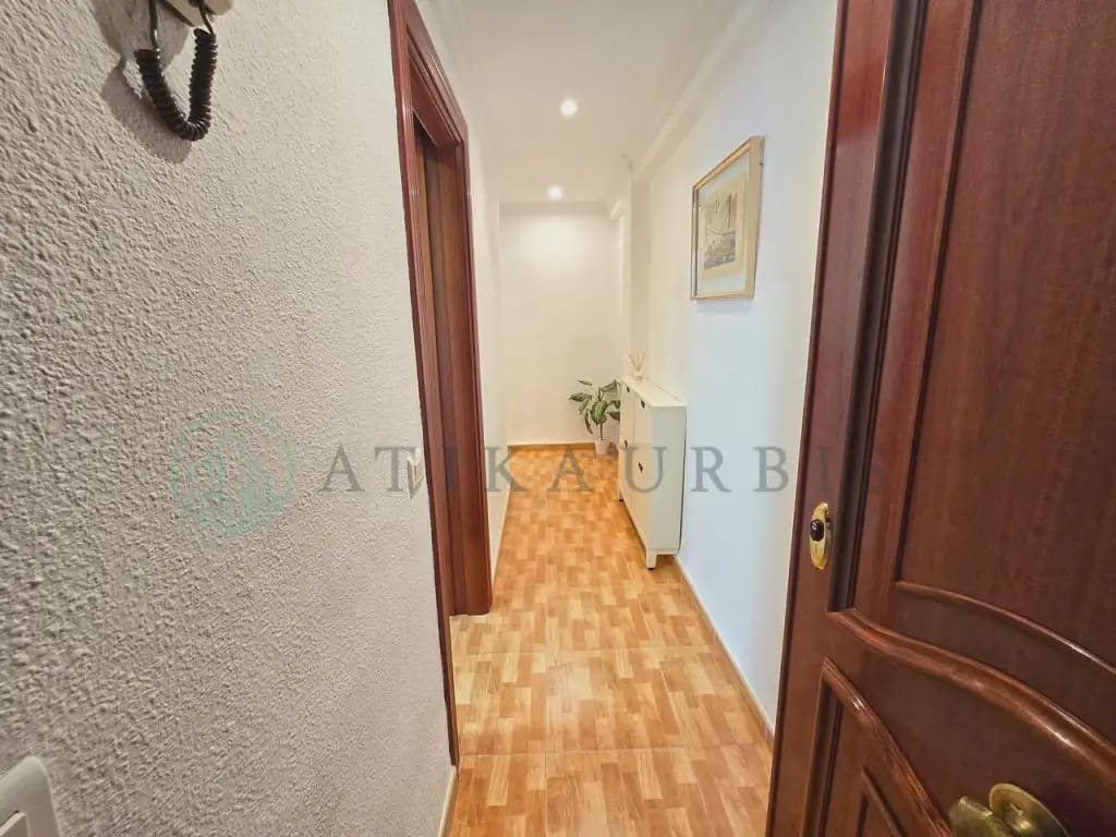 Piso de 3 habitaciones en Málaga ciudad en venta - 298.000 € (Ref: 10041418)