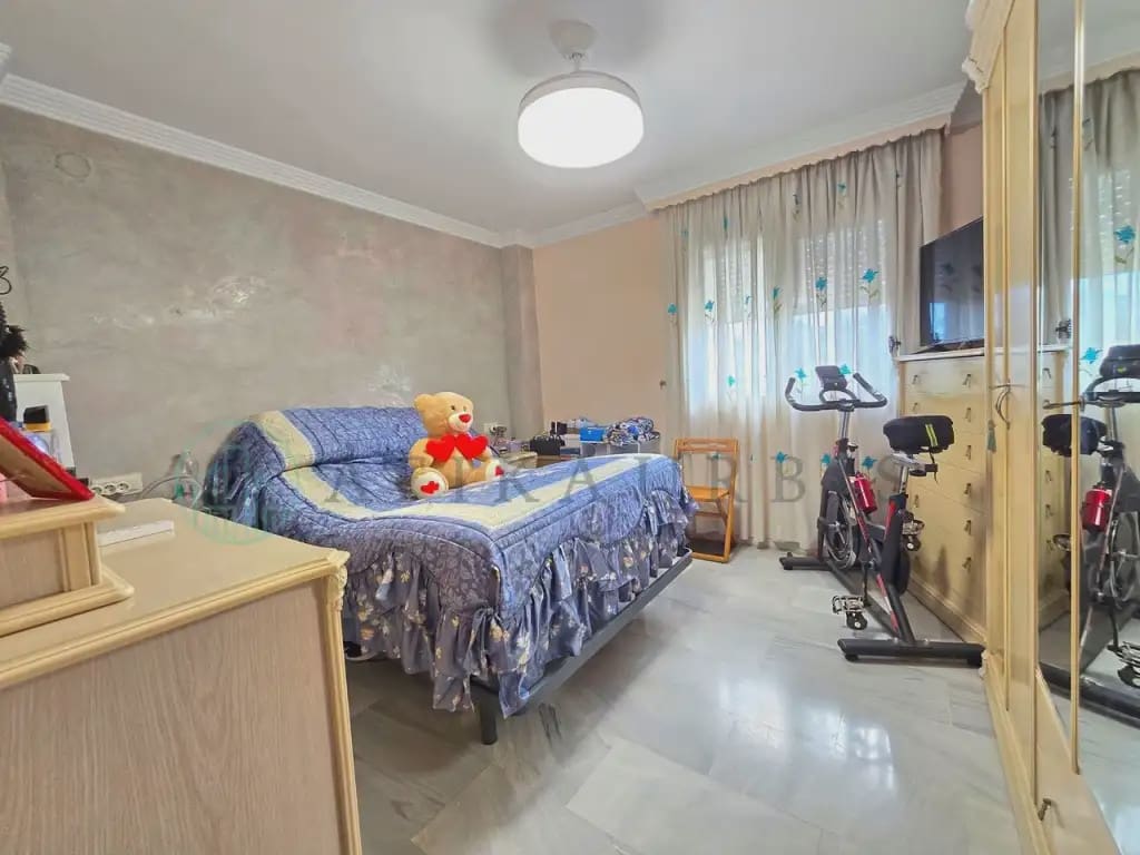 3 soveværelse Penthouse til salg i Malaga by med swimmingpool garage - € 420.000 (Ref: 10041419)