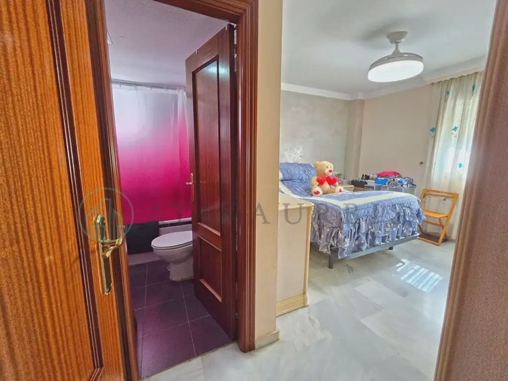 3 soveværelse Penthouse til salg i Malaga by med swimmingpool garage - € 420.000 (Ref: 10041419)