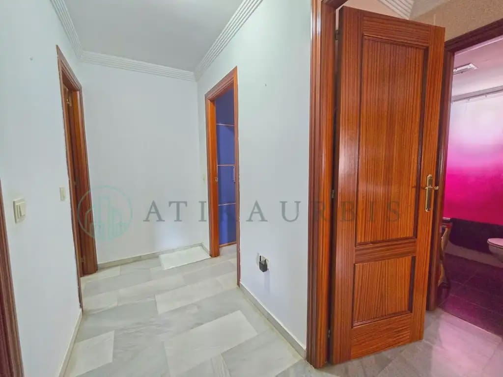 3 soveværelse Penthouse til salg i Malaga by med swimmingpool garage - € 420.000 (Ref: 10041419)