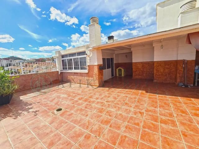 3 sypialnia Penthouse na sprzedaż w Carlinda, Miasto Málaga z basenem garażem - 420 000 € (Ref: 10041419)