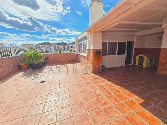3 sypialnia Penthouse na sprzedaż w Carlinda, Miasto Málaga z basenem garażem - 420 000 € (Ref: 10041419)