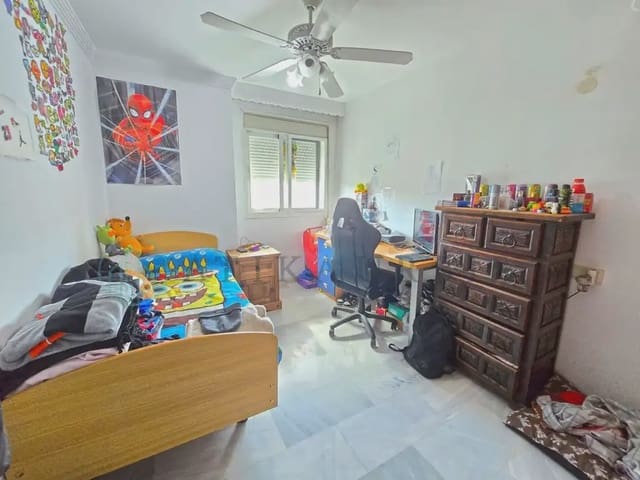 3 sypialnia Penthouse na sprzedaż w Carlinda, Miasto Málaga z basenem garażem - 420 000 € (Ref: 10041419)