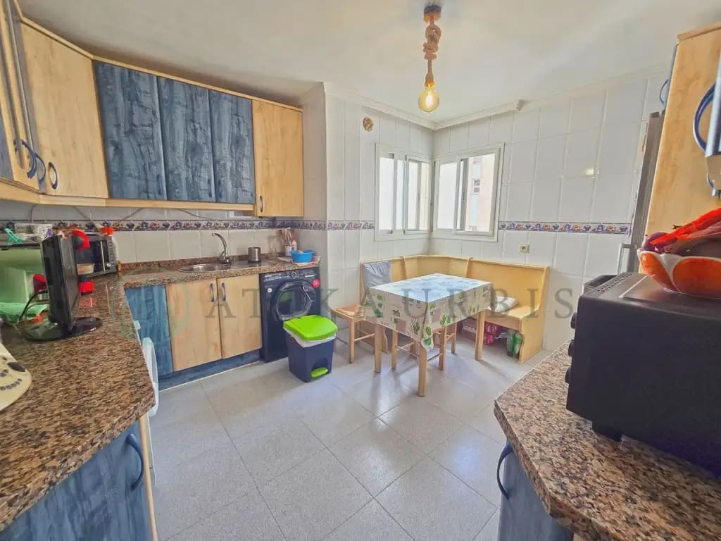 3 soveværelse Penthouse til salg i Malaga by med swimmingpool garage - € 420.000 (Ref: 10041419)