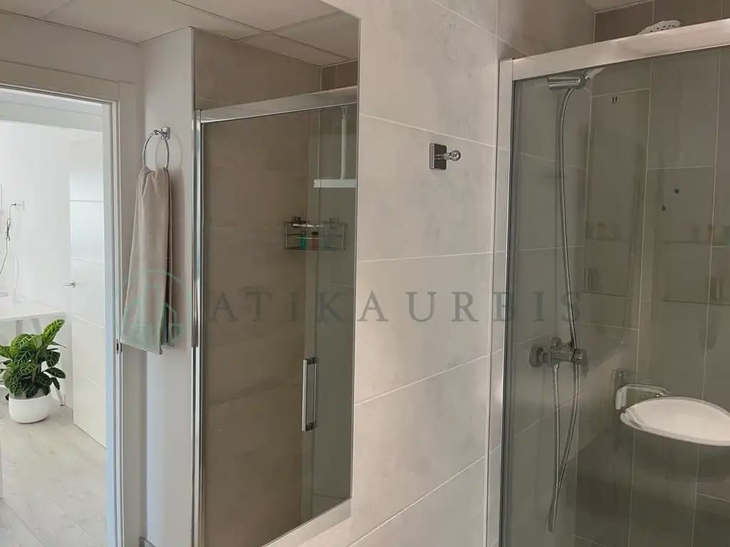 2 bedroom Penthouse for rent in Malaga city with pool garage - € 1,900 (Ref: 10041422)