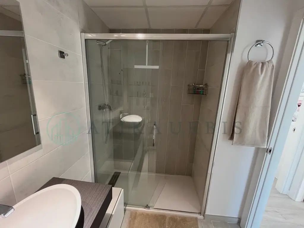 2 bedroom Penthouse for rent in Malaga city with pool garage - € 1,900 (Ref: 10041422)
