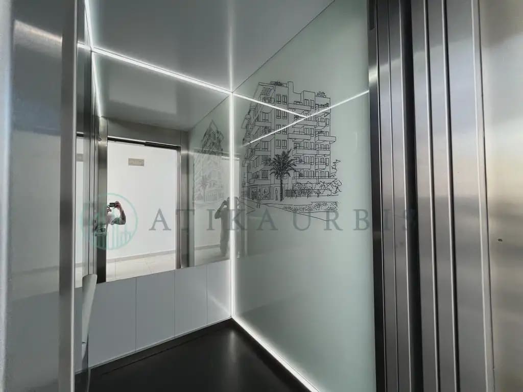 2 bedroom Penthouse for rent in Malaga city with pool garage - € 1,900 (Ref: 10041422)