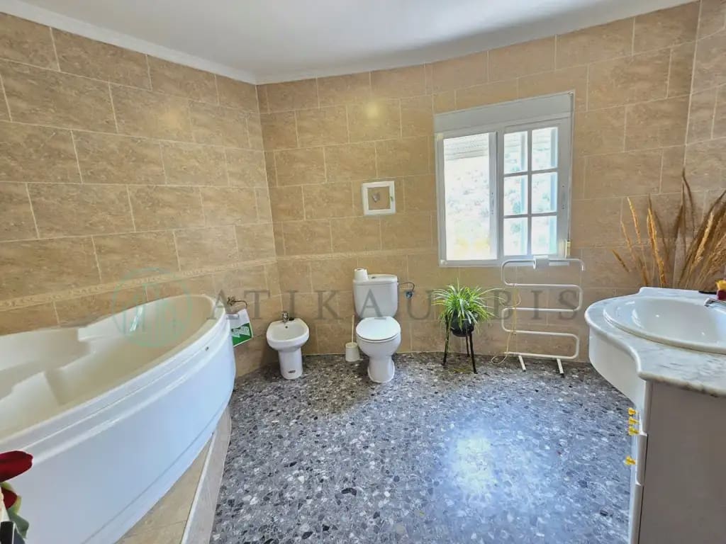 4 soveværelse Byhus til salg i Canillas de Aceituno med garage - € 199.900 (Ref: 10041423)