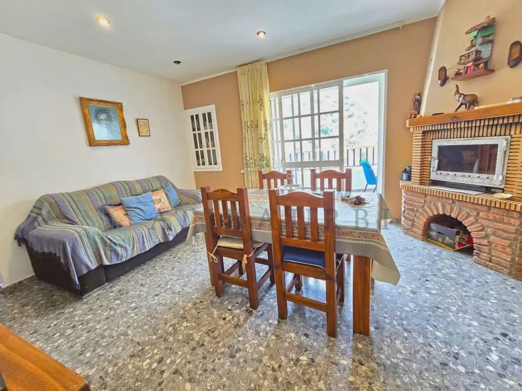 4 soveværelse Byhus til salg i Canillas de Aceituno med garage - € 199.900 (Ref: 10041423)