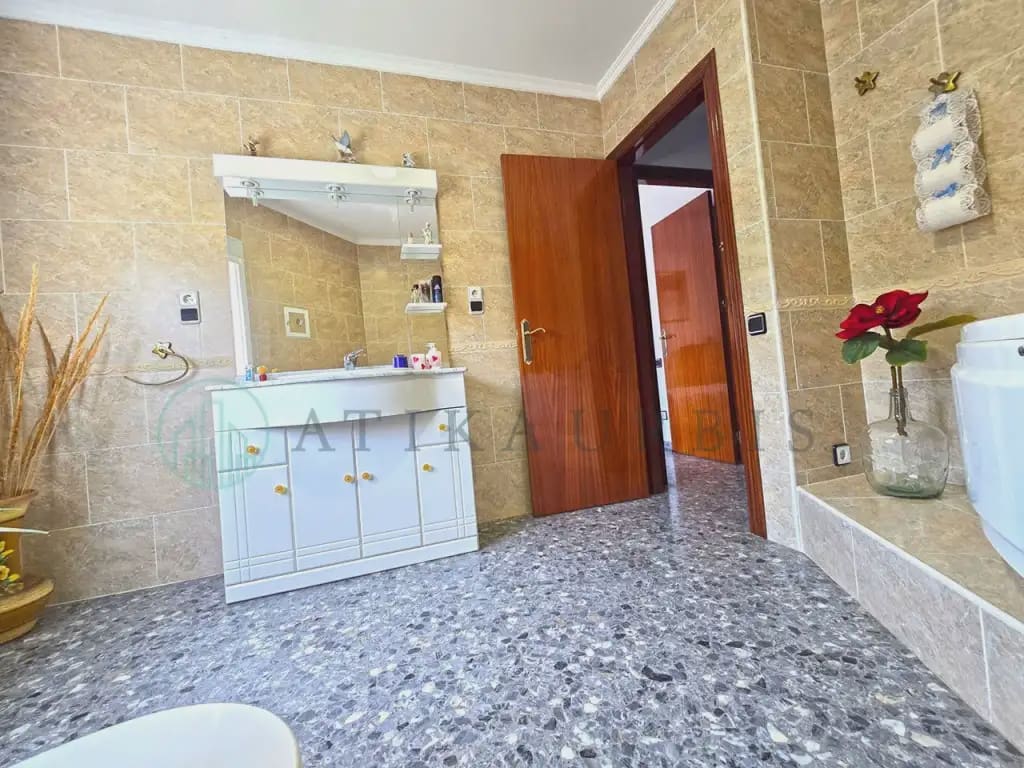 4 soveværelse Byhus til salg i Canillas de Aceituno med garage - € 199.900 (Ref: 10041423)