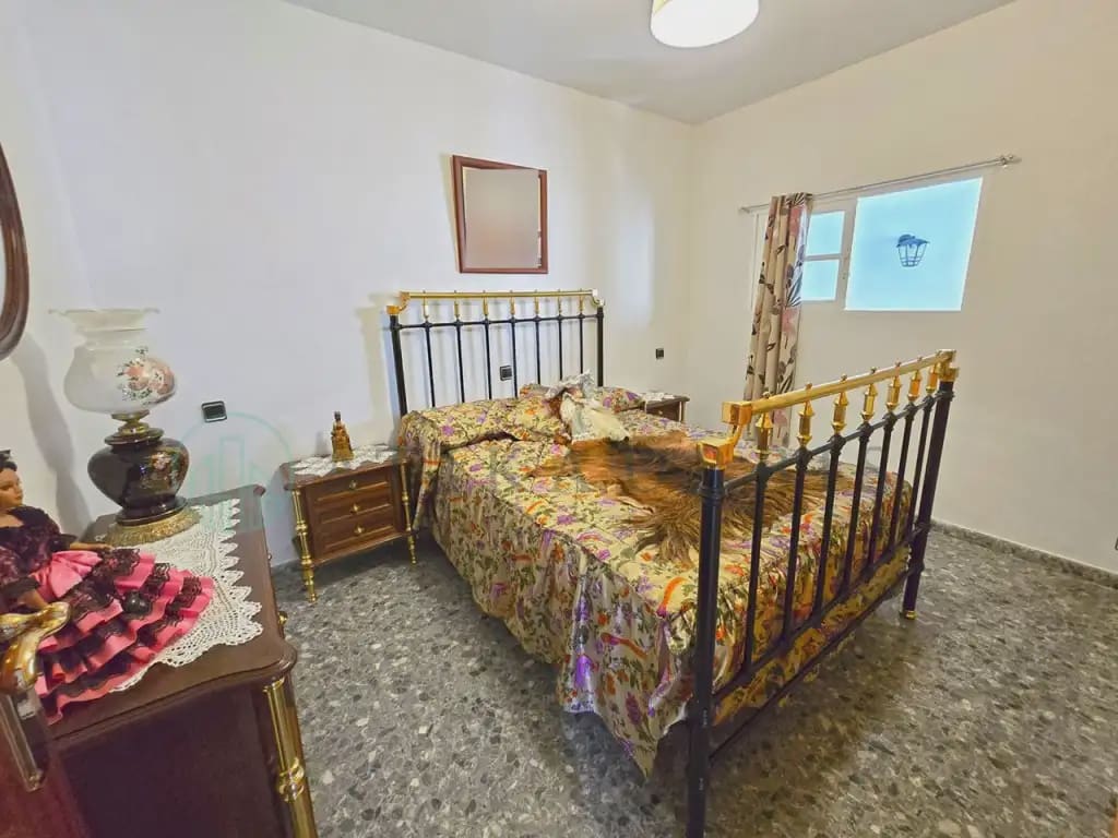 4 soveværelse Byhus til salg i Canillas de Aceituno med garage - € 199.900 (Ref: 10041423)