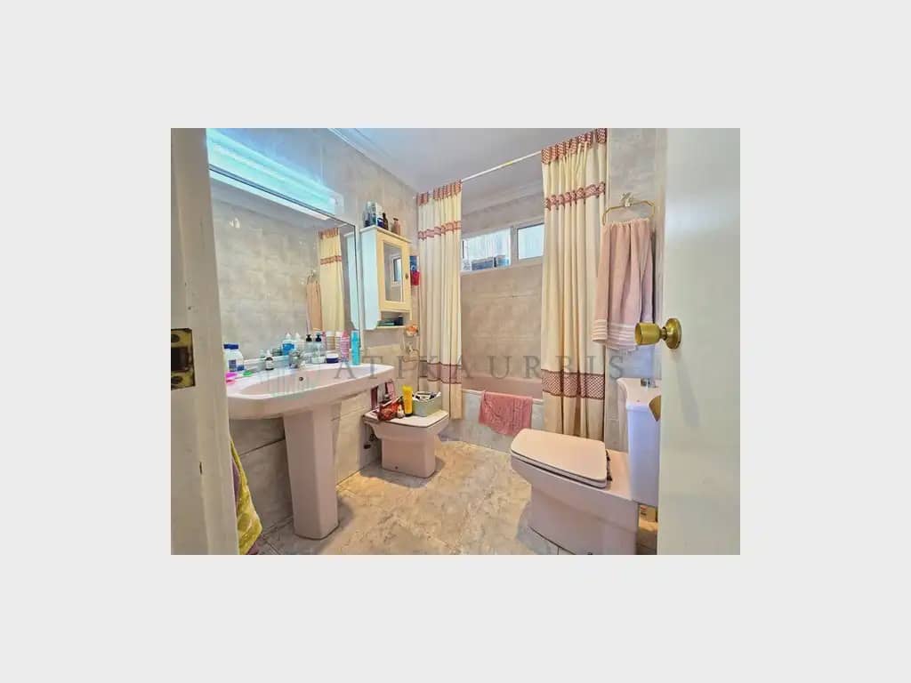 2 slaapkamer Flat te huur in Torremolinos met zwembad garage - € 1.300 (Ref: 10044271)