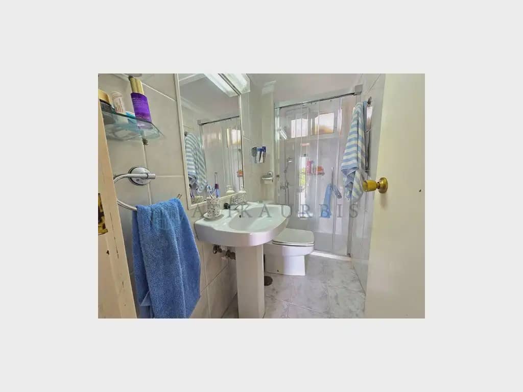 2 slaapkamer Flat te huur in Torremolinos met zwembad garage - € 1.300 (Ref: 10044271)