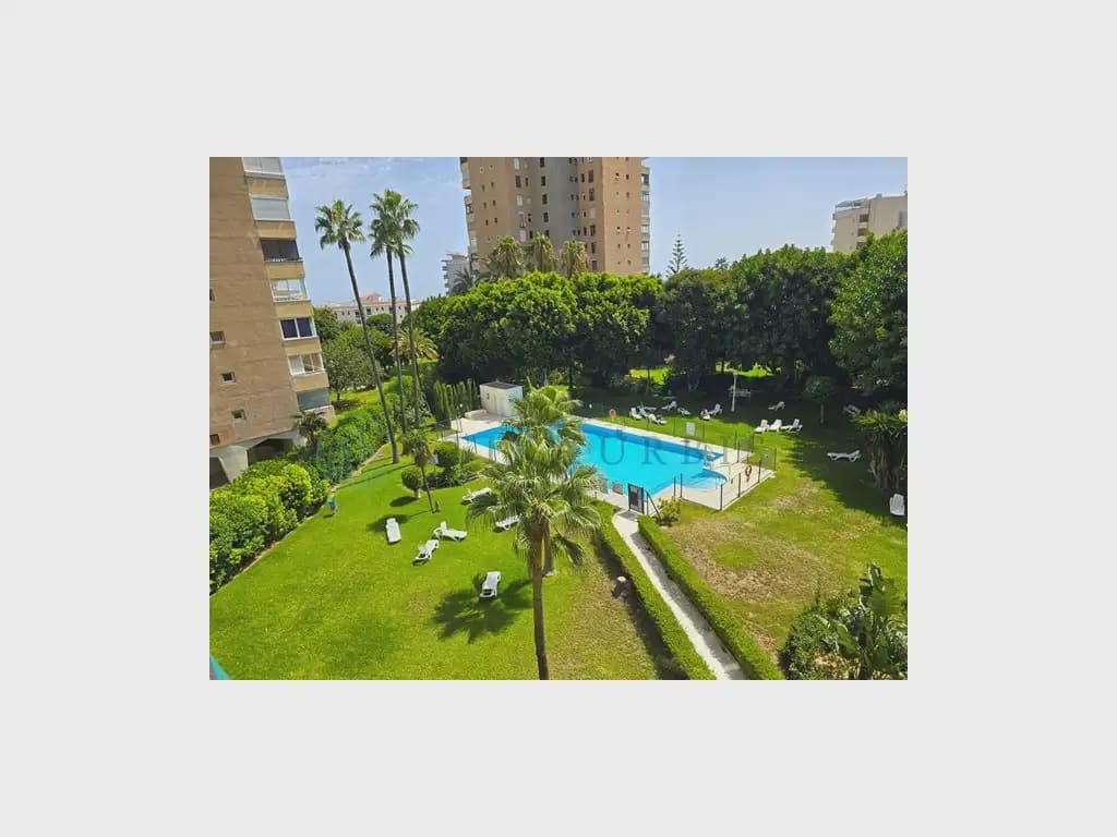 2 slaapkamer Flat te huur in Torremolinos met zwembad garage - € 1.300 (Ref: 10044271)