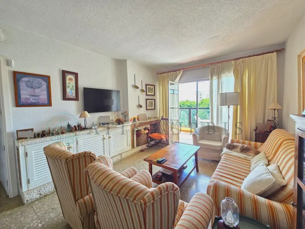 2 slaapkamer Flat te huur in Torremolinos met zwembad garage - € 1.300 (Ref: 10044271)