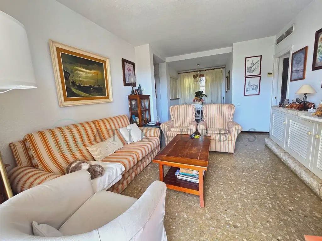 2 slaapkamer Flat te huur in Torremolinos met zwembad garage - € 1.300 (Ref: 10044271)