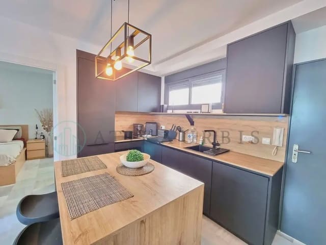 1 makuuhuone Asunto vuokrattavana paikassa Torremolinos mukana 
autotalli - 1 100 € (Ref: 10103516)