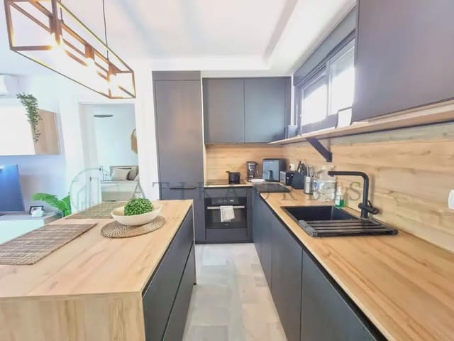 1 makuuhuone Asunto vuokrattavana paikassa Torremolinos mukana 
autotalli - 1 100 € (Ref: 10103516)