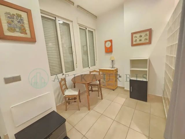 1 soveværelse Lejlighed til leje i Ciudad Jardín, Málaga by - € 700 (Ref: 10138850)