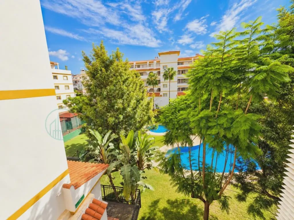 2 soveværelse Lejlighed til salg i Mijas med swimmingpool garage - € 299.000 (Ref: 10141632)