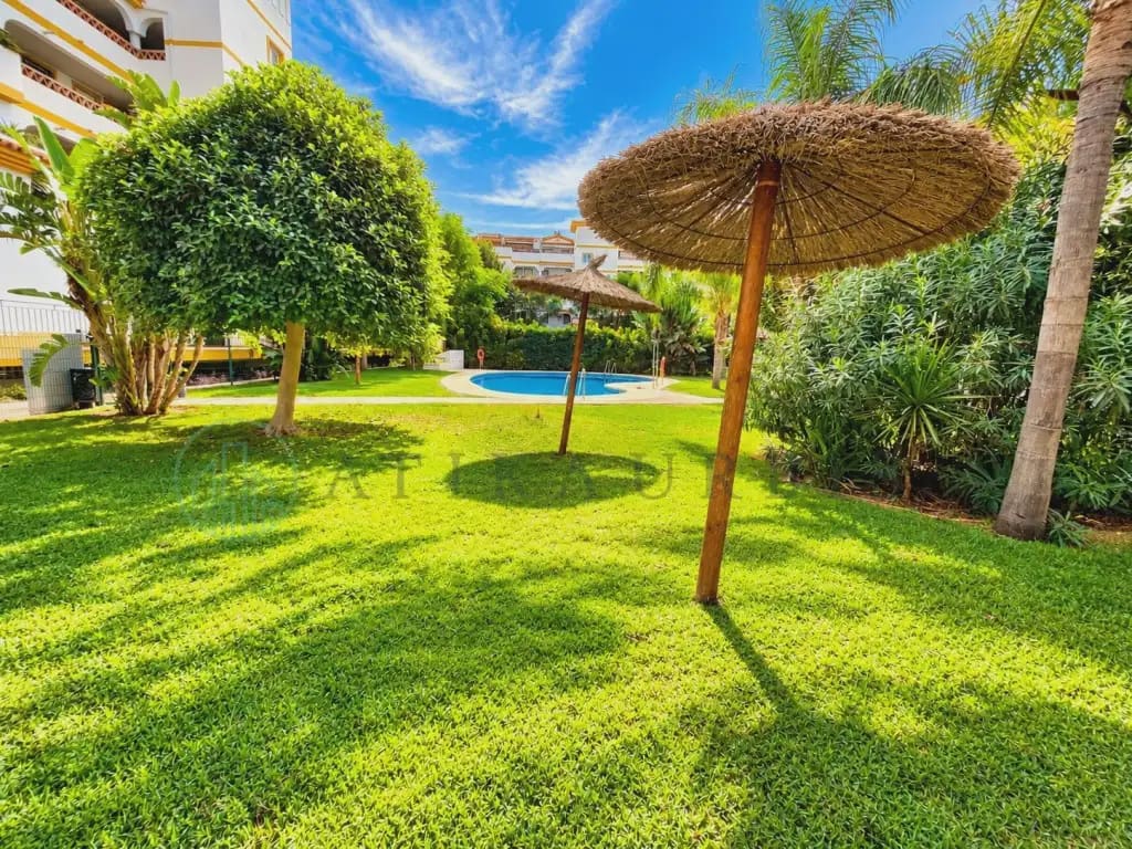 2 soveværelse Lejlighed til salg i Mijas med swimmingpool garage - € 299.000 (Ref: 10141632)