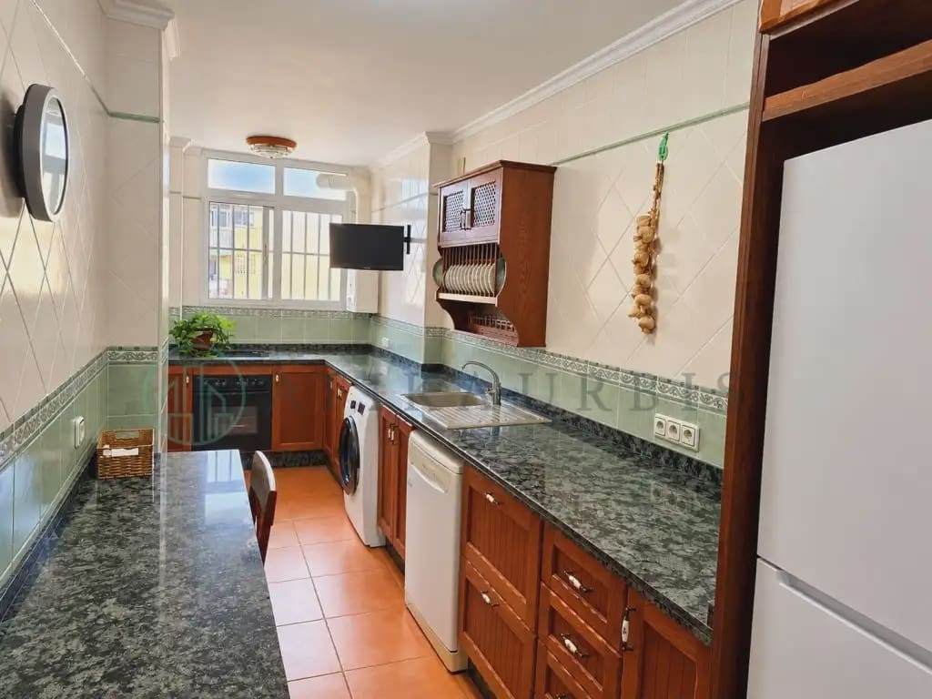 3 soveværelse Lejlighed til salg i Malaga by - € 210.000 (Ref: 10166219)