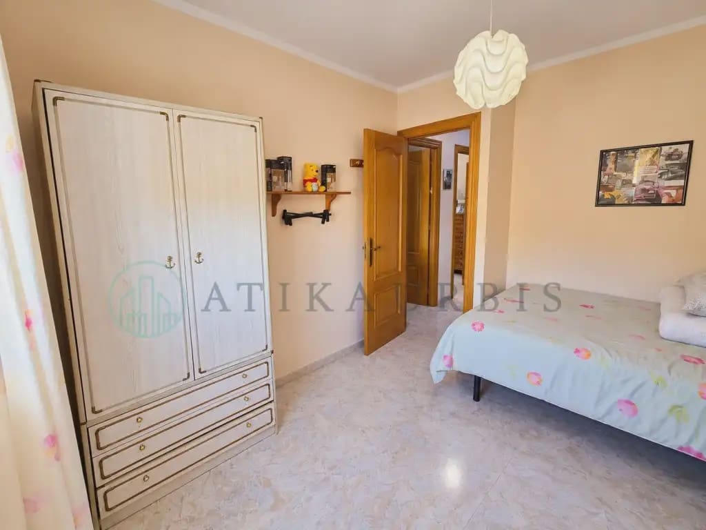 3 soveværelse Lejlighed til salg i Malaga by - € 210.000 (Ref: 10166219)