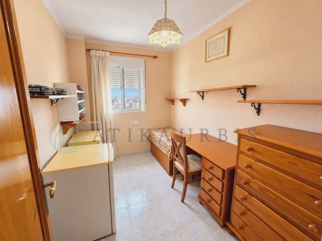3 soveværelse Lejlighed til salg i Malaga by - € 210.000 (Ref: 10166219)