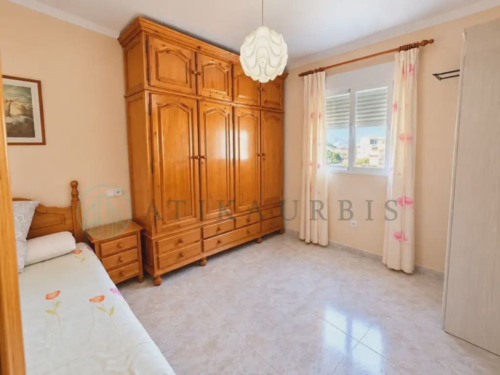 3 soveværelse Lejlighed til salg i Malaga by - € 210.000 (Ref: 10166219)