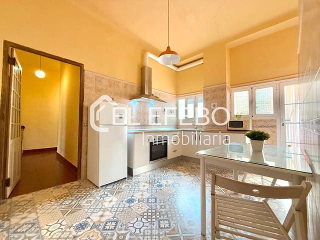 12 soveværelse Villa til salg i Antequera - € 450.000 (Ref: 10045348)