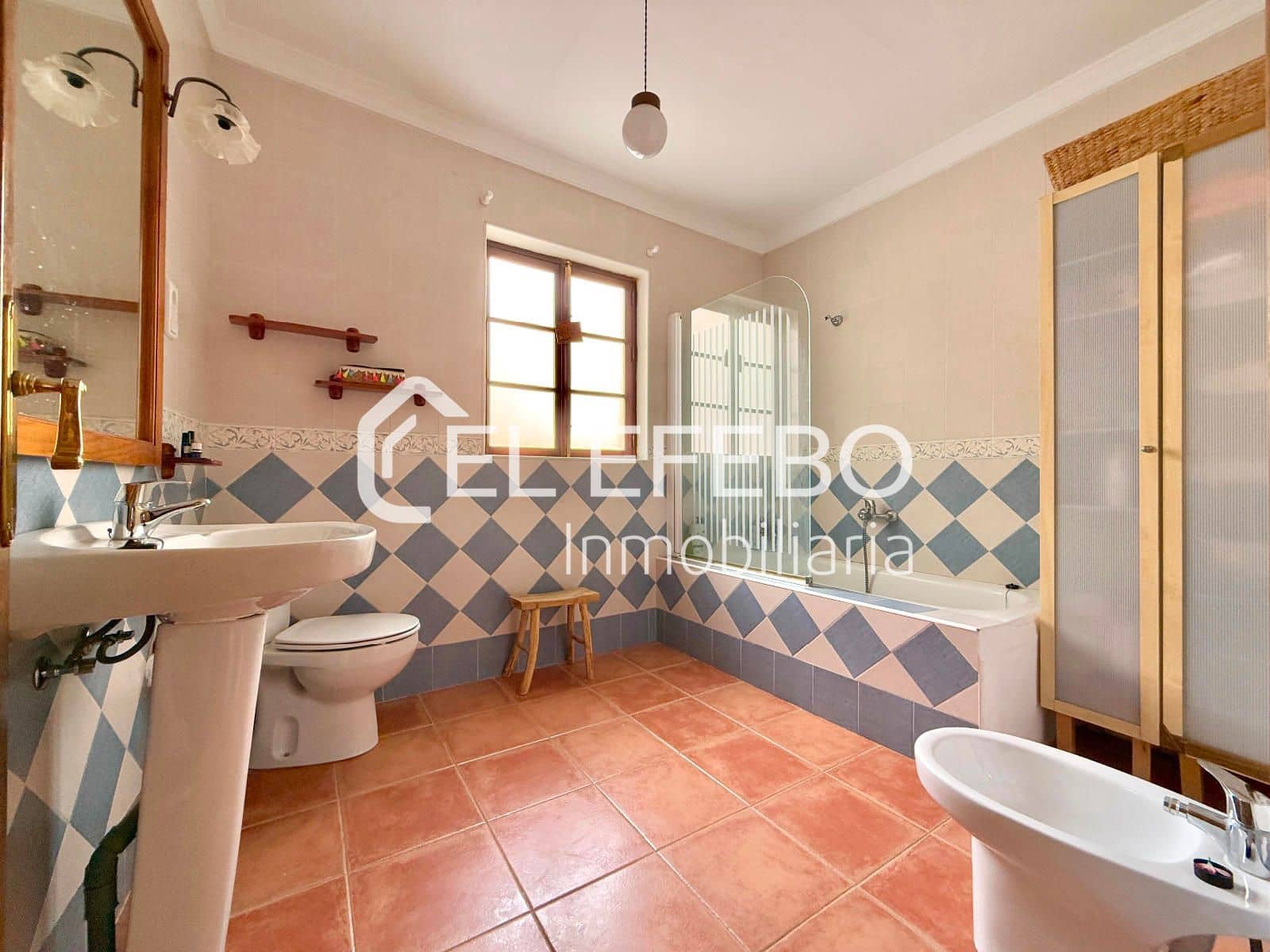 12 sovrum Villa till salu i Antequera - 450 000 € (Ref: 10045348)