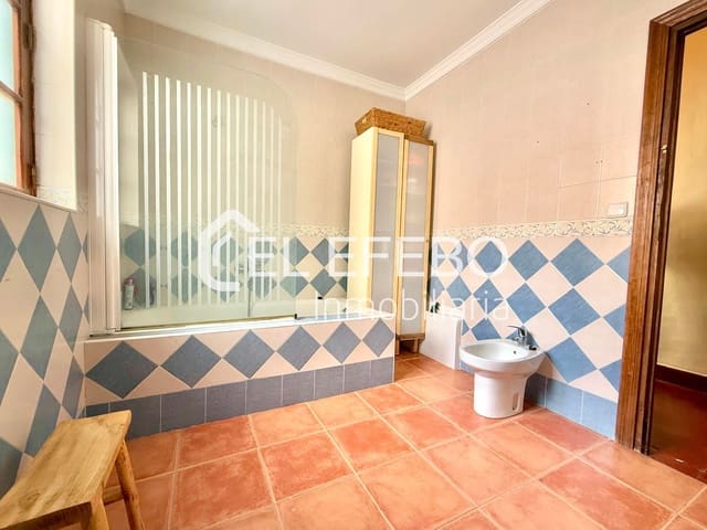 12 soveværelse Villa til salg i Antequera - € 450.000 (Ref: 10045348)
