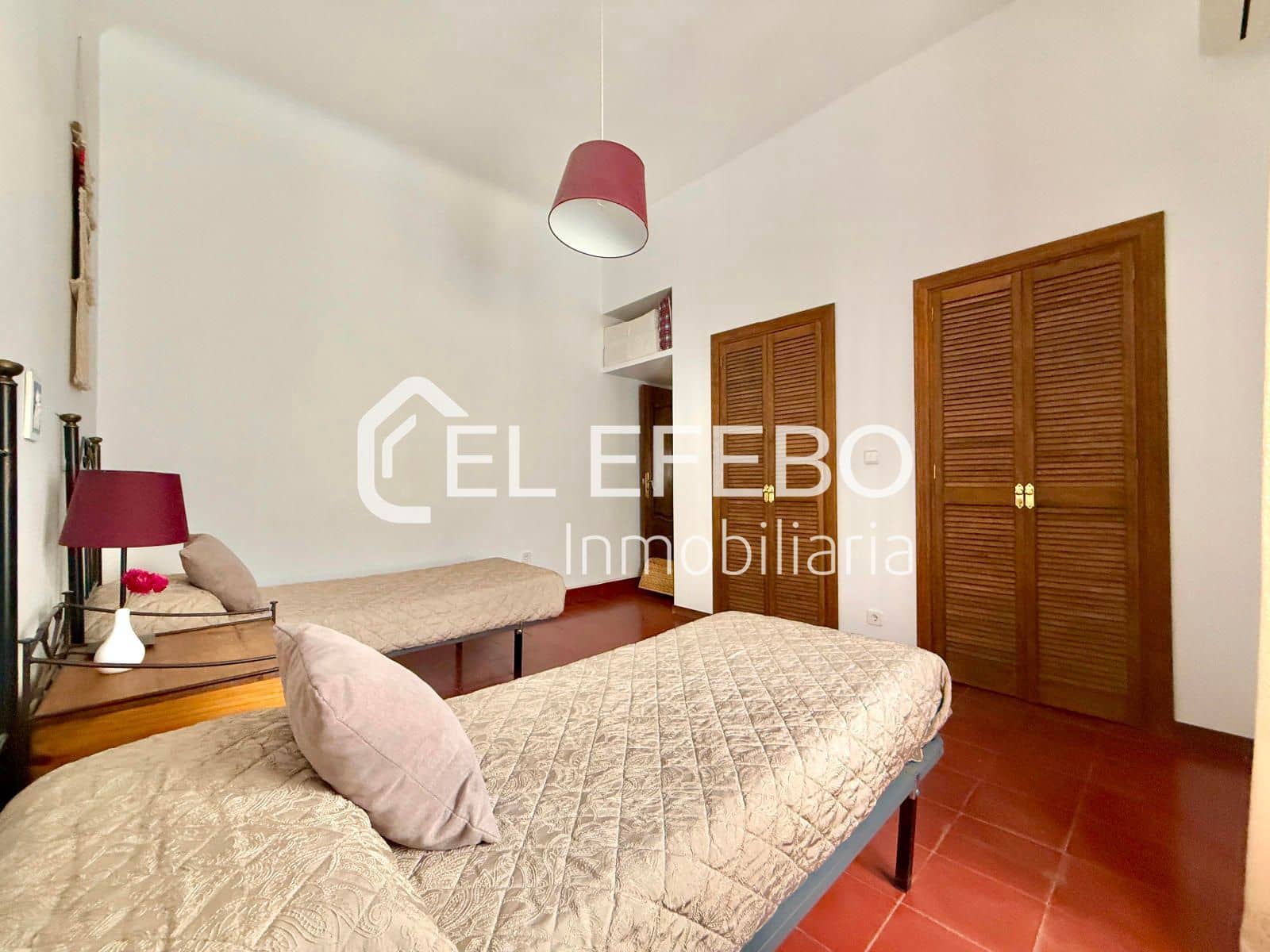 12 sovrum Villa till salu i Antequera - 450 000 € (Ref: 10045348)