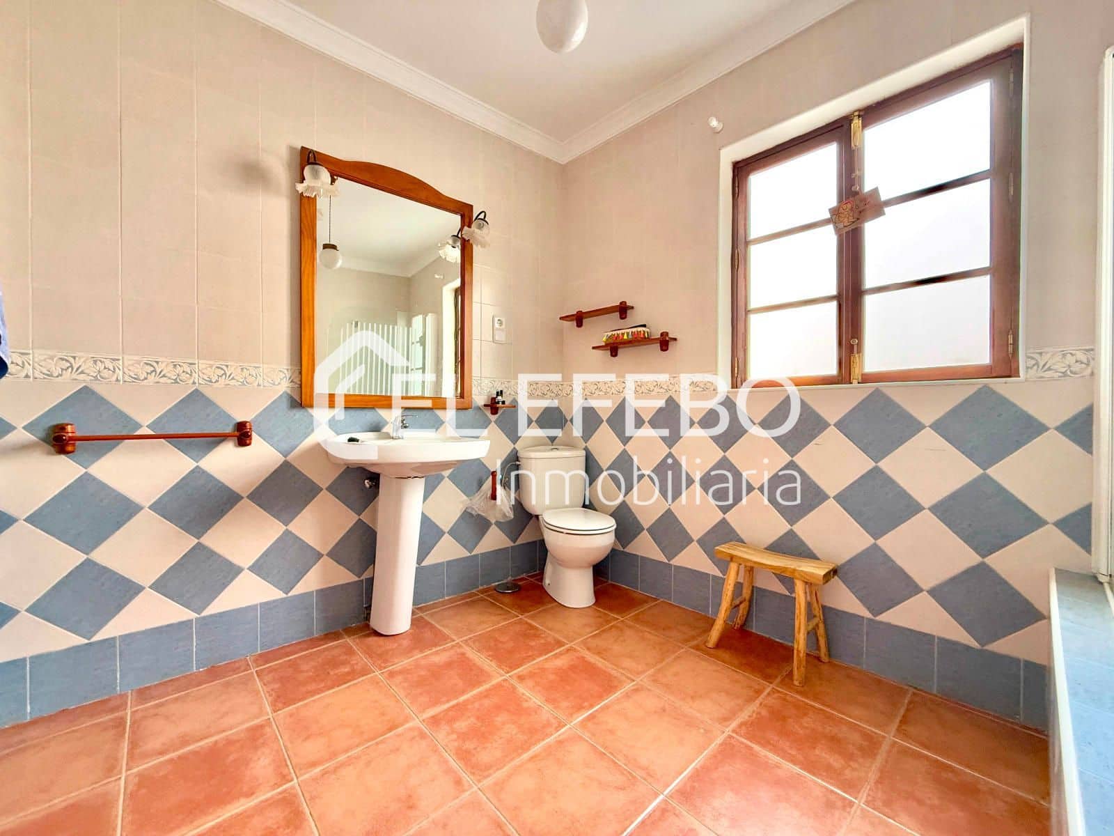 12 sovrum Villa till salu i Antequera - 450 000 € (Ref: 10045348)