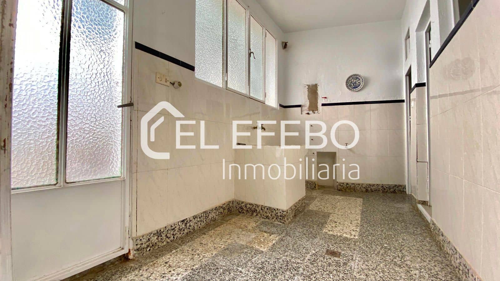 5 bedroom Villa for sale in Campillos - € 269,900 (Ref: 10045351)