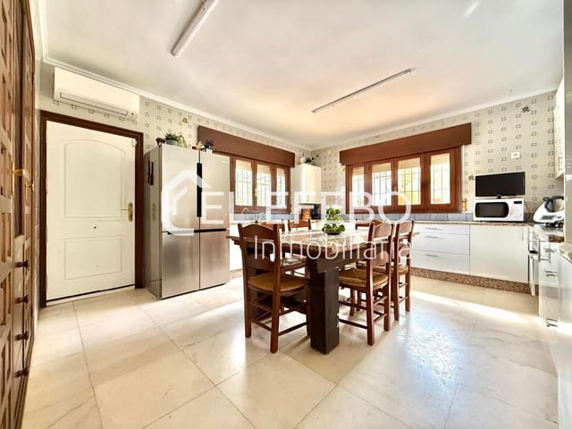 3 soveværelse Villa til salg i Antequera med swimmingpool garage - € 489.000 (Ref: 10045355)