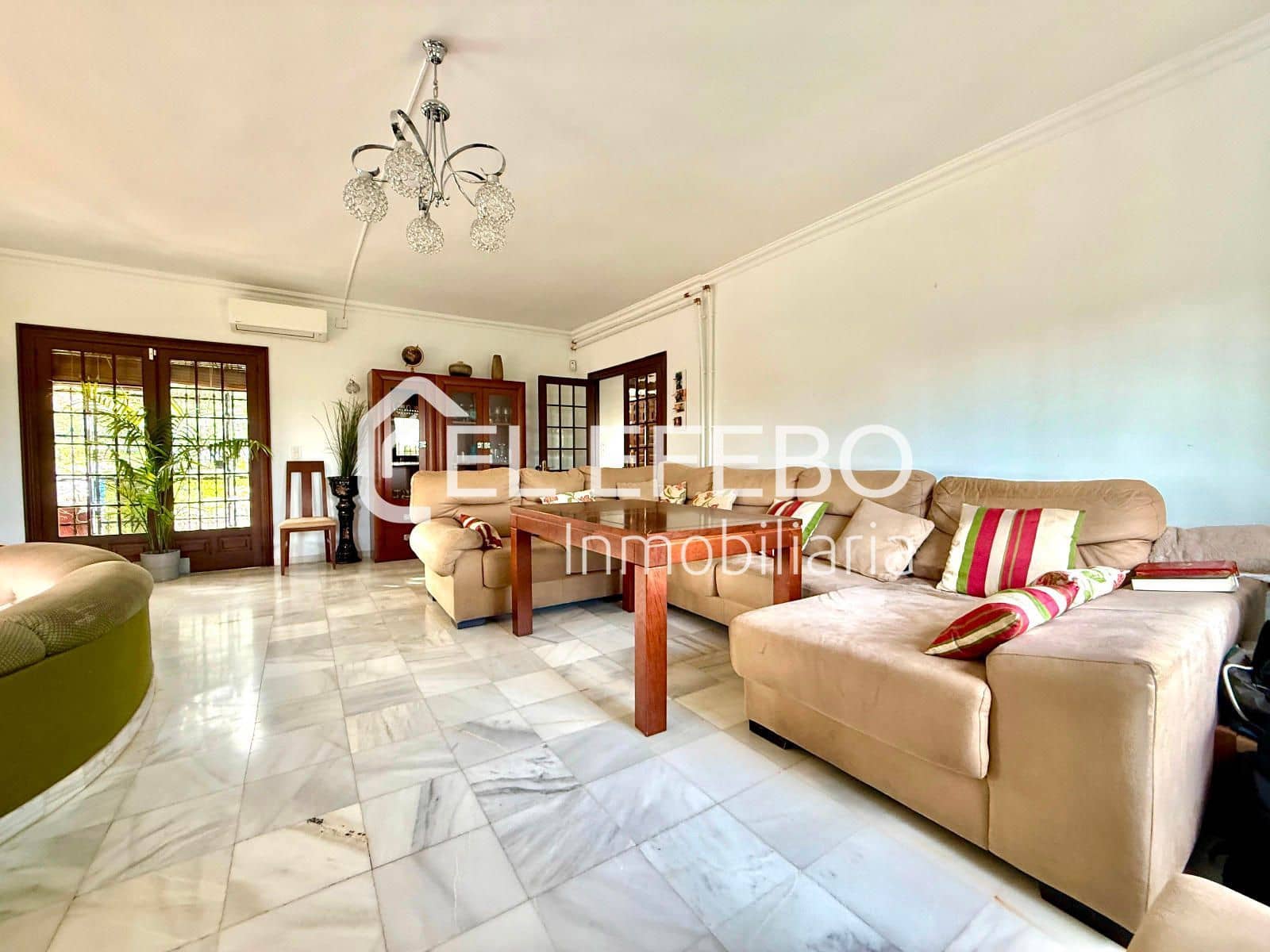 3 sovrum Villa till salu i Antequera med pool garage - 489 000 € (Ref: 10045355)
