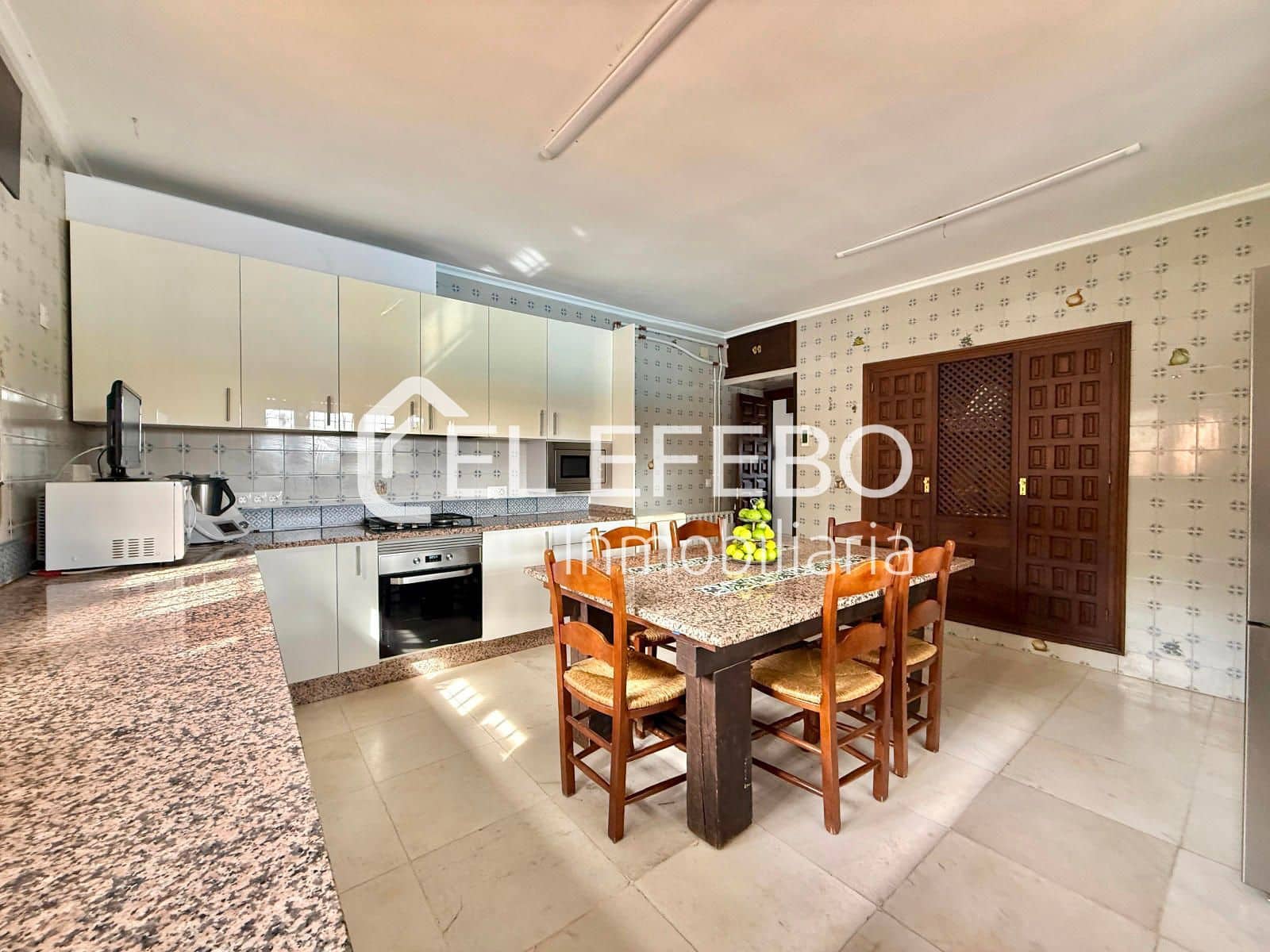 3 sovrum Villa till salu i Antequera med pool garage - 489 000 € (Ref: 10045355)