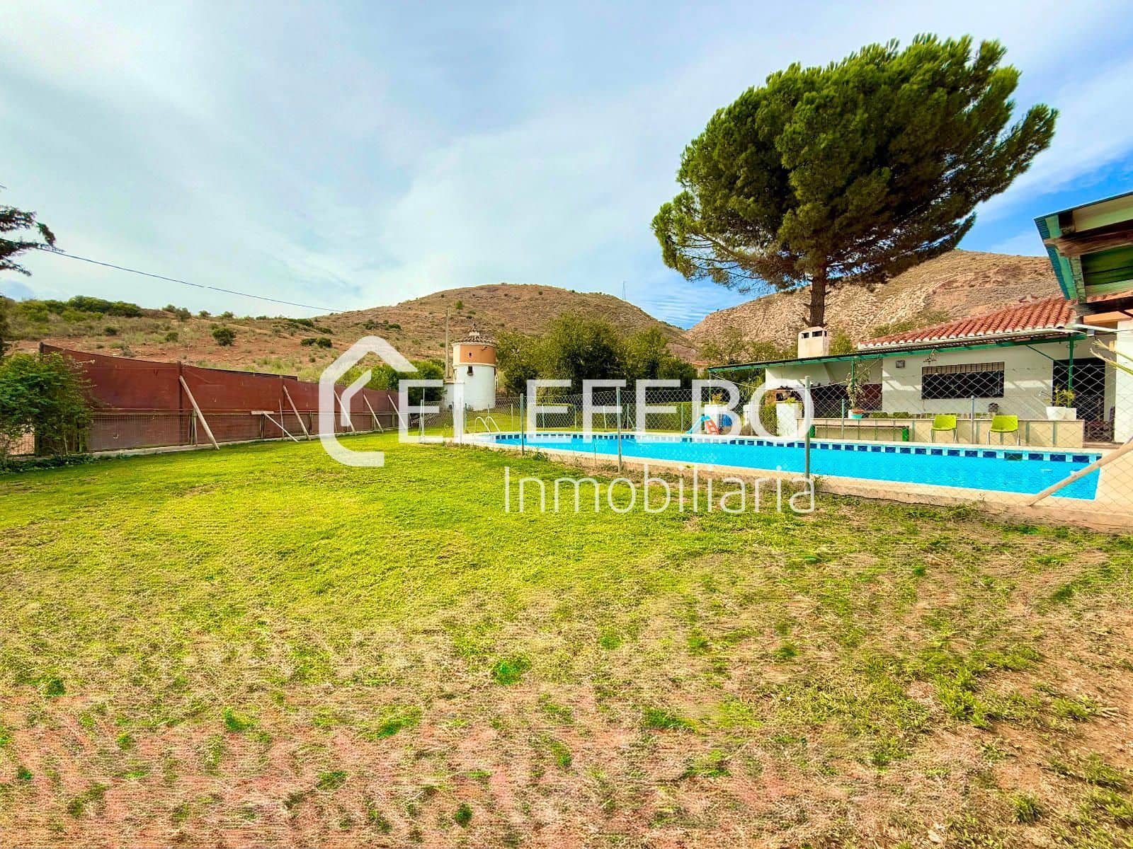 3 sovrum Villa till salu i Antequera med pool garage - 489 000 € (Ref: 10045355)
