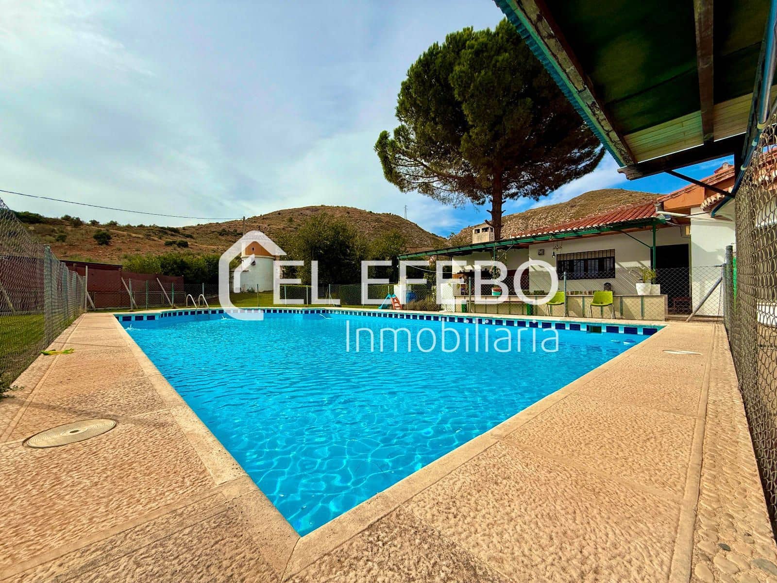 3 sovrum Villa till salu i Antequera med pool garage - 489 000 € (Ref: 10045355)