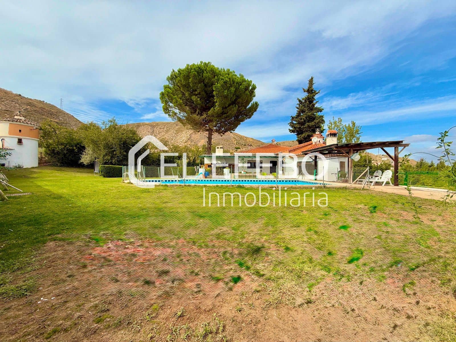 3 sovrum Villa till salu i Antequera med pool garage - 489 000 € (Ref: 10045355)