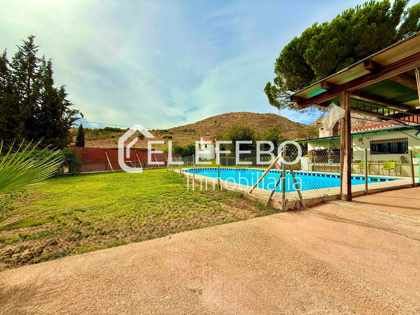 3 sovrum Villa till salu i Antequera med pool garage - 489 000 € (Ref: 10045355)