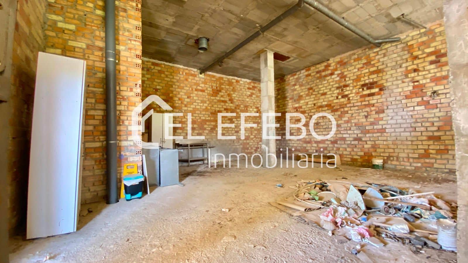 Komercyjne na sprzedaż w Antequera - 85 000 € (Ref: 10045356)