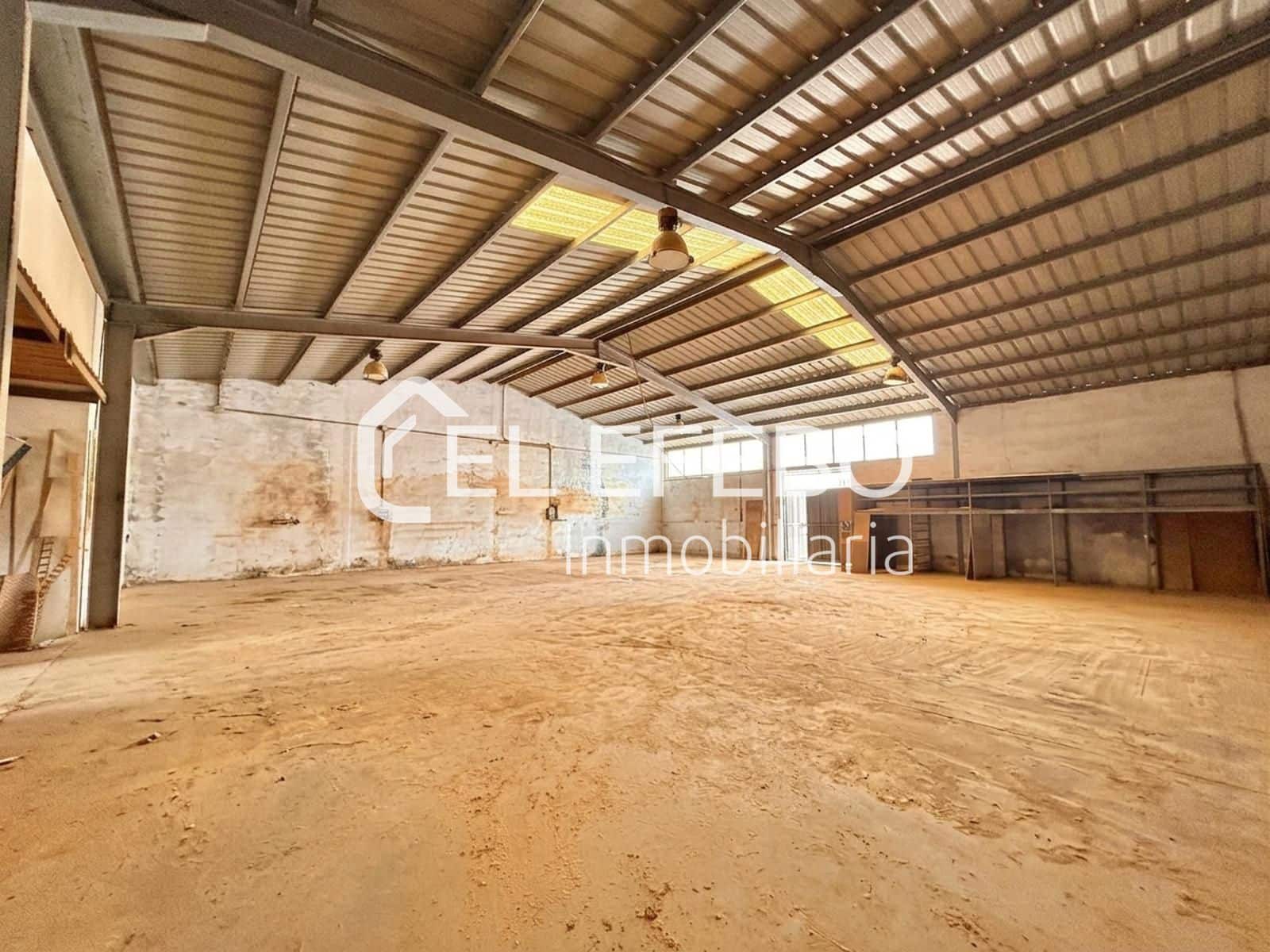 6 soveværelse Villa til salg i Antequera med swimmingpool garage - € 600.000 (Ref: 10045358)